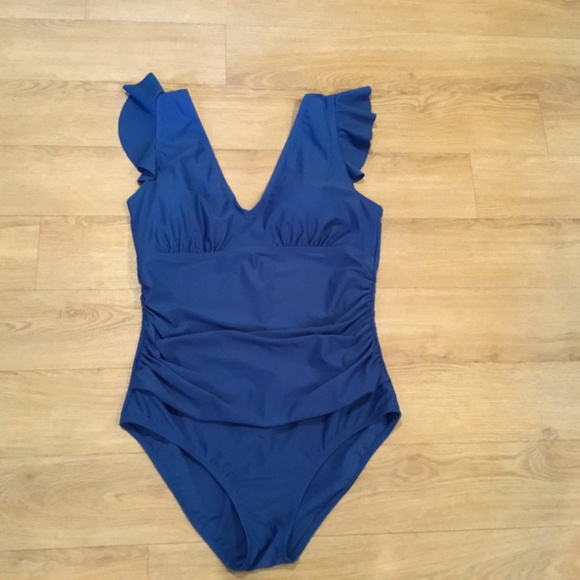 Women’s Ruffle Ruched Tummy Control One Piece Bathing Suit - Picture 5 of 7